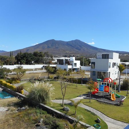Hermosa Casa En Orilla Del Lago -Zona De Villedos- San Cristobal Zapotitlan Exterior photo